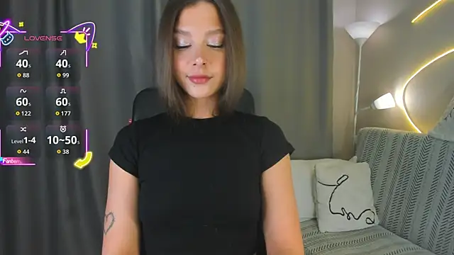 Snapshot of Alice_hailey_ chatting on 04/28/26, 08:03 Alice hailey online show from 04/28/26, 08:03