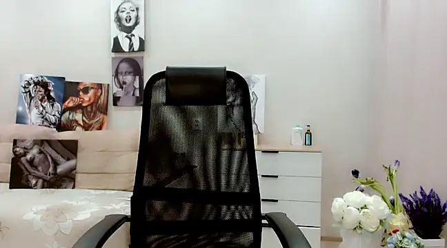 EveLove33 online show from 03/14/25, 06:50