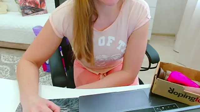 EveLove33 online show from 02/24/26, 10:57