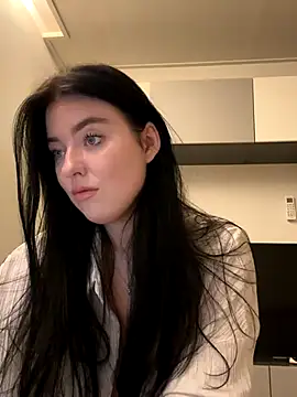 Snapshot of Angela_Fosterr chatting on 10/31/25, 04:19 Angela Fosterr online show from 10/31/25, 04:19