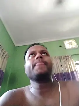 Snapshot of Niladri1410 chatting on 09/26/25, 06:06 Niladri1410 online show from 09/26/25, 06:06