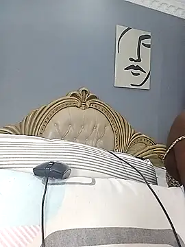 MamaGotYou online show from 12/04/25, 10:51