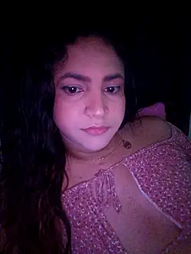 Snapshot of Andrys_ chatting on 05/04/26, 10:39 Andrys online show from 05/04/26, 10:39