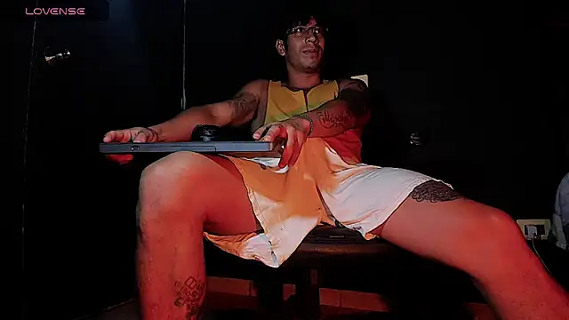 FuckHardlove online show from 01/16/26, 02:10