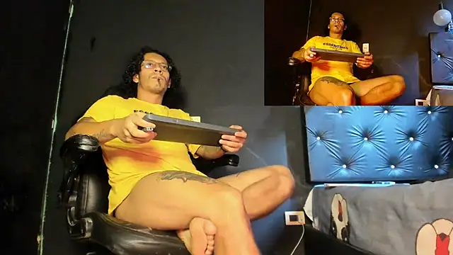 Snapshot of FuckHardlove chatting on 05/29/26, 06:39 FuckHardlove online show from 05/29/26, 06:39