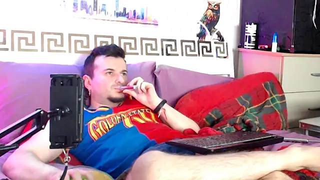 Snapshot of erotico69xxx chatting on 05/21/26, 12:17 erotico69xxx online show from 05/21/26, 12:17