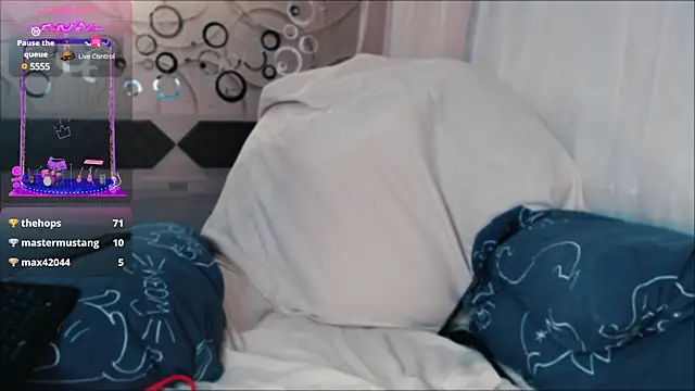 tia meow online show from 01/15/25, 12:30