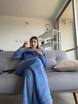 Ameellie online show from 02/04/26, 05:08