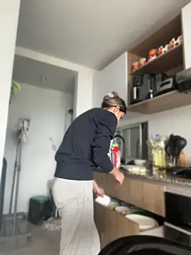 Ameellie online show from 04/15/26, 03:30