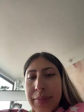 Ameellie online show from 05/21/26, 03:52