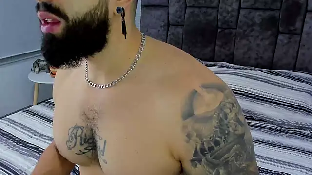 Zack Froone online show from 02/06/25, 01:43