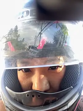 yoonipooni online show from 12/15/24, 09:35