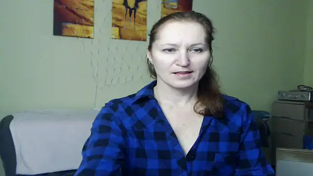 Snapshot of AmellyGrand chatting on 12/12/24, 04:21 AmellyGrand online show from 12/12/24, 04:21