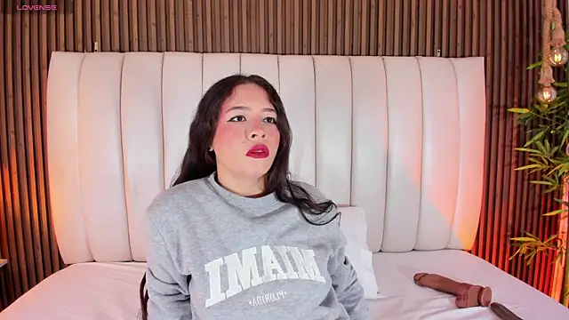 SaraRiley online show from 02/27/26, 10:54