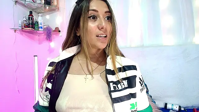 Natasha Wilde  online show from 01/22/25, 10:48