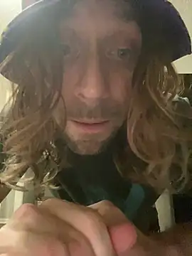 Snapshot of 4kUsh2Fashion0 chatting on 03/12/25, 05:07 4kUsh2Fashion0 online show from 03/12/25, 05:07