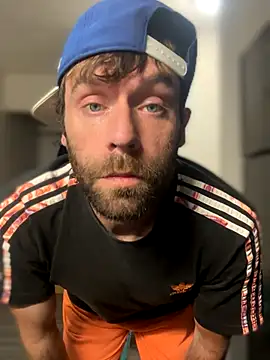 Snapshot of 4kUsh2Fashion0 chatting on 10/06/25, 12:35 4kUsh2Fashion0 online show from 10/06/25, 12:35