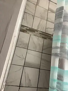 Snapshot of 4kUsh2Fashion0 chatting on 11/12/25, 02:01 4kUsh2Fashion0 online show from 11/12/25, 02:01