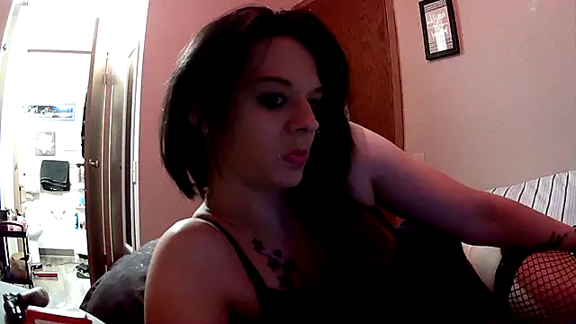 dangereyez0010 online show from 02/08/25, 12:17