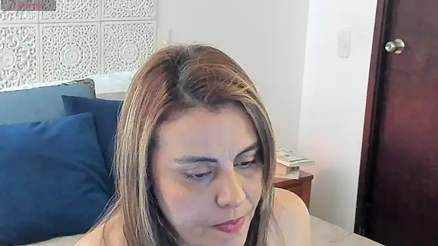 V monse online show from 12/16/25, 03:39