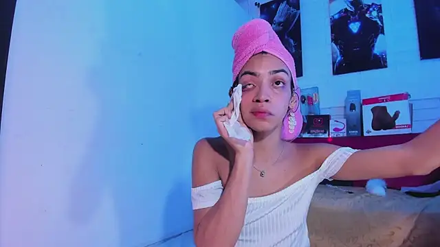 Alahia Rodriguez online show from 03/22/25, 12:35