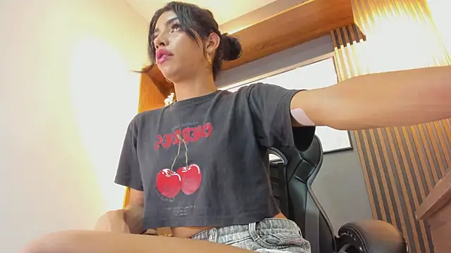 Alahia Rodriguez online show from 01/16/26, 07:07