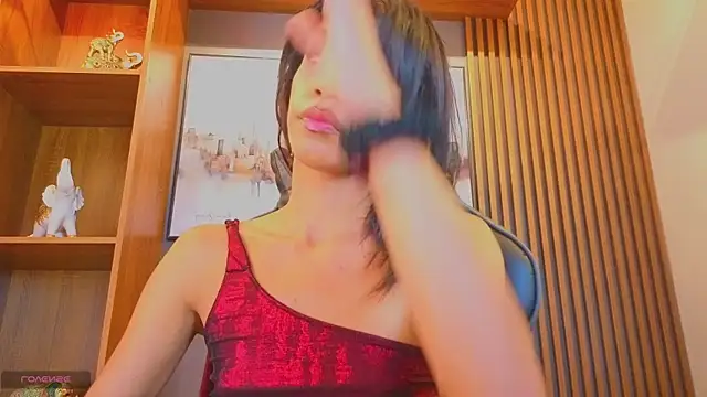 Snapshot of Alahia_Rodriguez chatting on 07/11/26, 09:05 Alahia Rodriguez online show from 07/11/26, 09:05