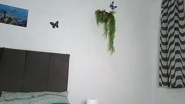 SiminFox online show from 04/12/26, 03:06