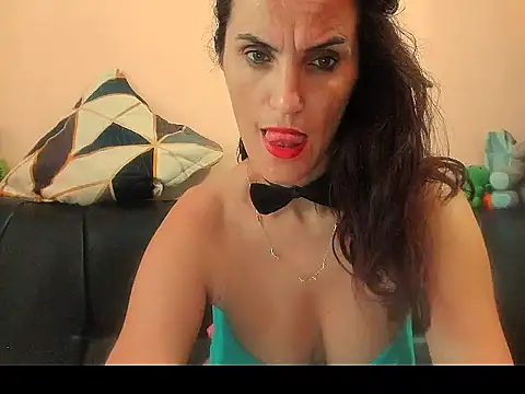 Snapshot of beautymary chatting on 07/24/26, 04:43 beautymary online show from 07/24/26, 04:43