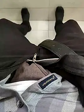 Snapshot of samlord261 chatting on 12/06/24, 09:21 samlord261 online show from 12/06/24, 09:21