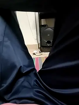 Snapshot of samlord261 chatting on 12/29/24, 10:12 samlord261 online show from 12/29/24, 10:12