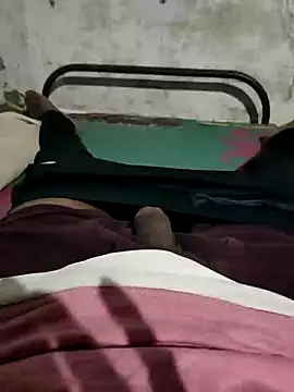 Snapshot of samlord261 chatting on 02/16/25, 06:43 samlord261 online show from 02/16/25, 06:43