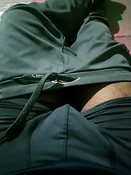 Snapshot of samlord261 chatting on 10/04/25, 05:00 samlord261 online show from 10/04/25, 05:00