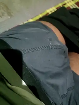 Snapshot of samlord261 chatting on 10/12/25, 10:36 samlord261 online show from 10/12/25, 10:36