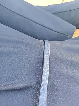 Snapshot of samlord261 chatting on 12/19/25, 07:59 samlord261 online show from 12/19/25, 07:59