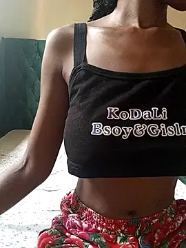Snapshot of chalie_roy chatting on 01/18/25, 09:02 chalie roy online show from 01/18/25, 09:02