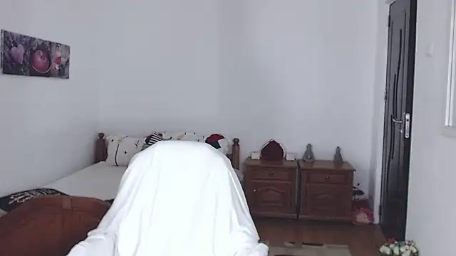 evamaria2024 online show from 02/12/25, 07:34