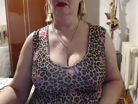 Secretfox online show from 12/01/25, 06:29