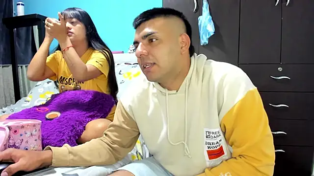 2ScarletandRyan8 online show from 11/08/25, 10:04