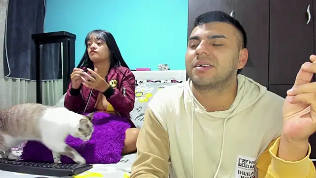 2ScarletandRyan8 online show from 11/19/25, 10:04