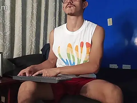 HomeAloneK online show from 11/16/25, 08:03