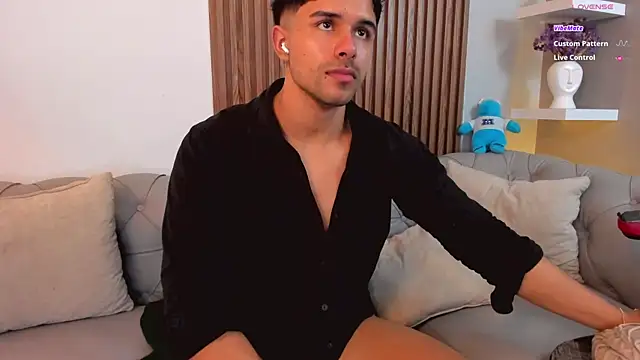 liam collins21 online show from 03/01/25, 04:44