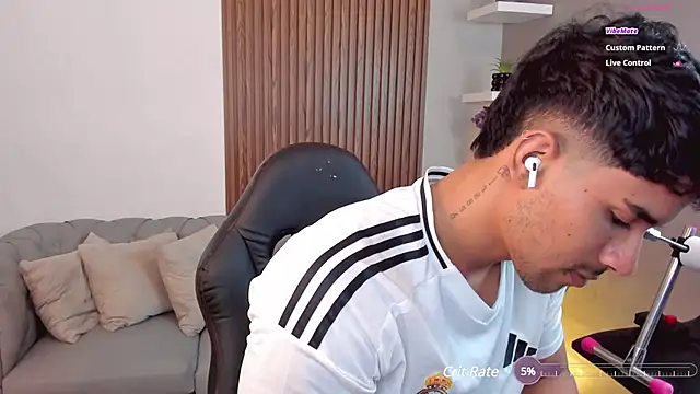 liam collins21 online show from 03/05/25, 02:56