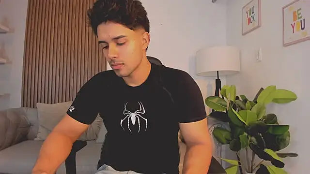 liam collins21 online show from 10/07/25, 11:51