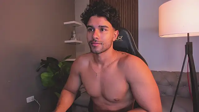 liam collins21 online show from 04/13/26, 11:59