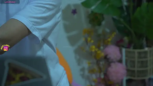 antonella maitt1 online show from 03/13/25, 01:10