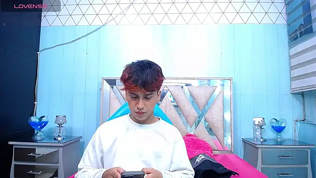 alex 477 online show from 09/09/25, 11:21