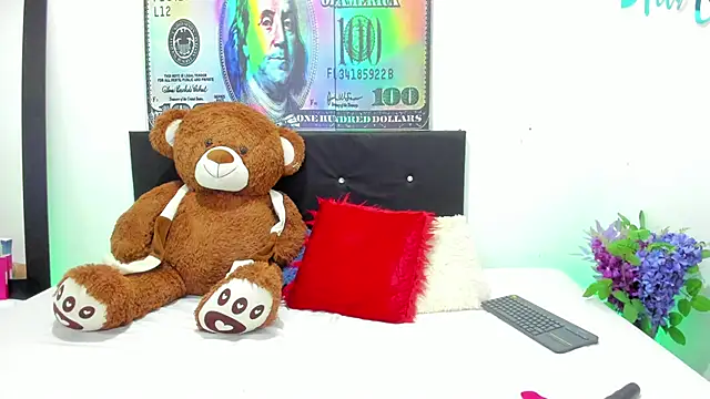 Snapshot of ZahiraEvans_ chatting on 10/03/25, 06:38 ZahiraEvans online show from 10/03/25, 06:38