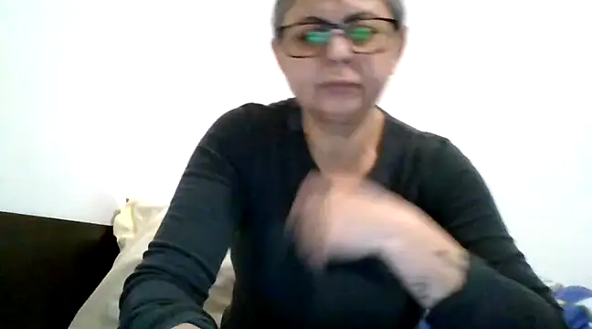 roseblak42 online show from 02/28/25, 06:31