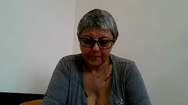 roseblak42 online show from 01/07/26, 09:23